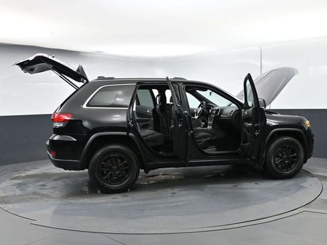 2020 Jeep Grand Cherokee Laredo E