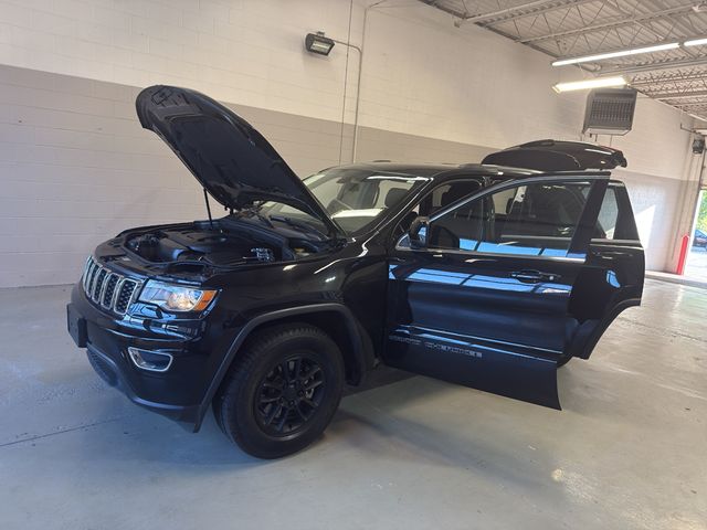 2020 Jeep Grand Cherokee Laredo E