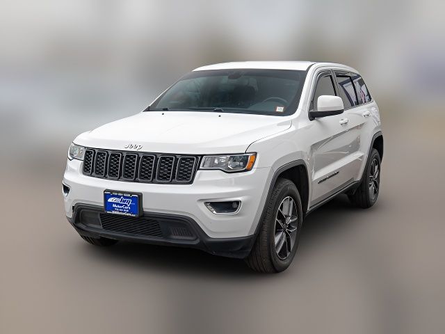 2020 Jeep Grand Cherokee Laredo E