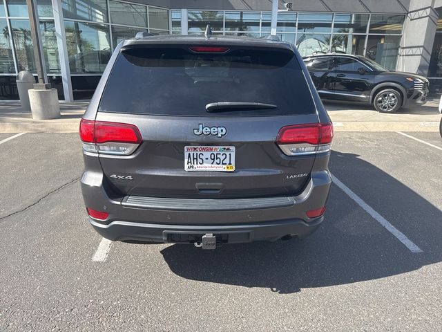 2020 Jeep Grand Cherokee Laredo E