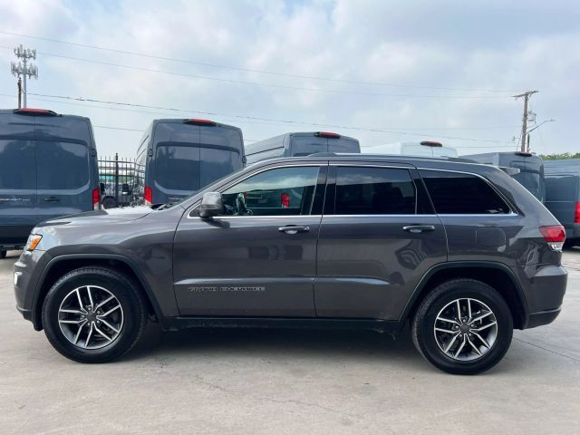 2020 Jeep Grand Cherokee Laredo E