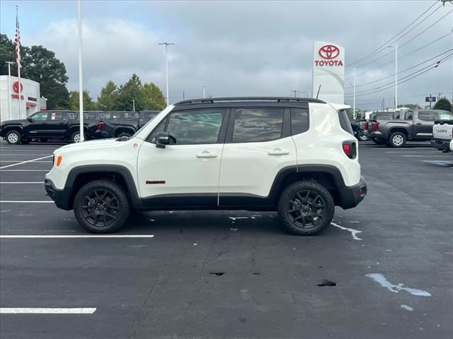 2020 Jeep Renegade Trailhawk