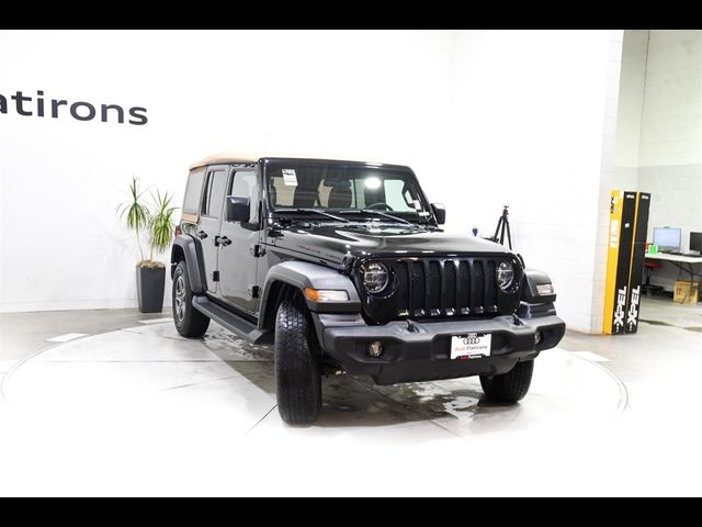 2020 Jeep Wrangler Unlimited Black and Tan