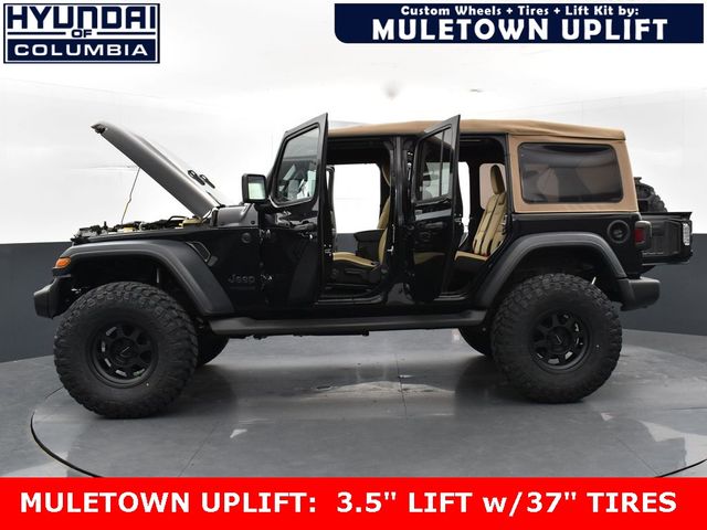 2020 Jeep Wrangler Unlimited Black and Tan