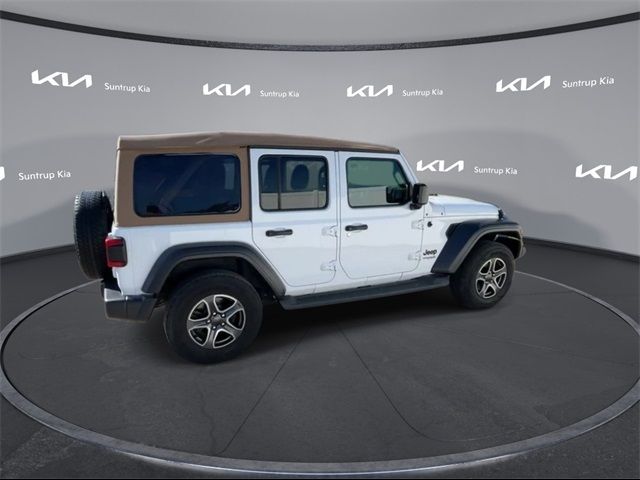 2020 Jeep Wrangler Unlimited Black and Tan