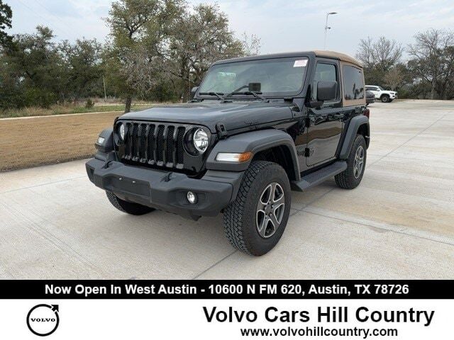 2020 Jeep Wrangler Black and Tan