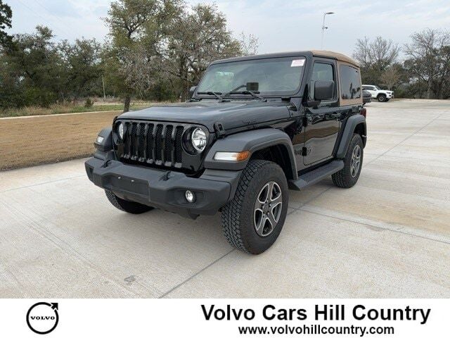 2020 Jeep Wrangler Black and Tan