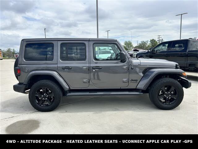 2020 Jeep Wrangler Unlimited Sahara Altitude