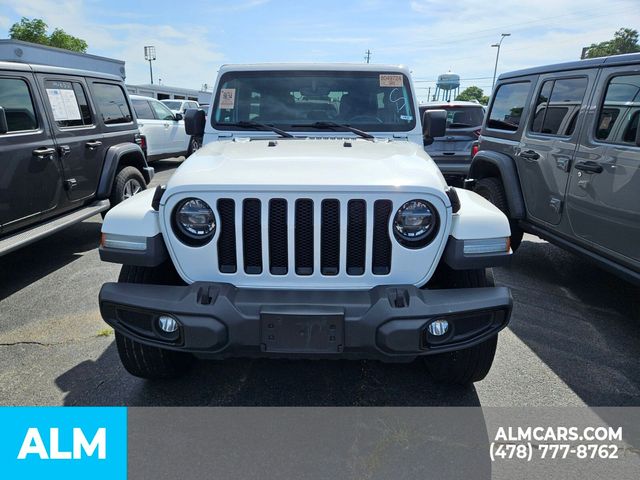 2020 Jeep Wrangler Unlimited Sahara Altitude
