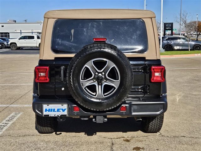 2020 Jeep Wrangler Unlimited Black and Tan