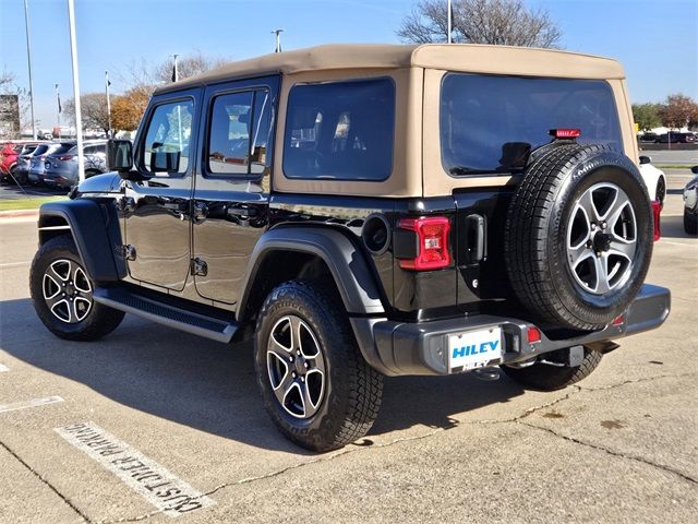 2020 Jeep Wrangler Unlimited Black and Tan