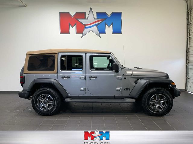 2020 Jeep Wrangler Unlimited Black and Tan