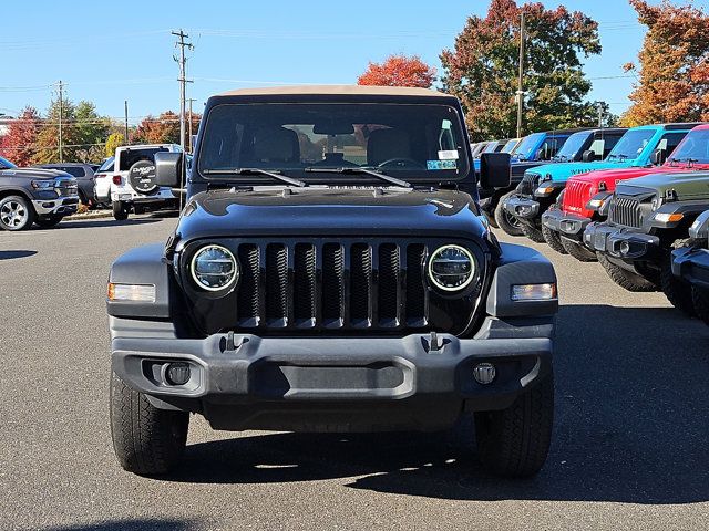 2020 Jeep Wrangler Unlimited Black and Tan