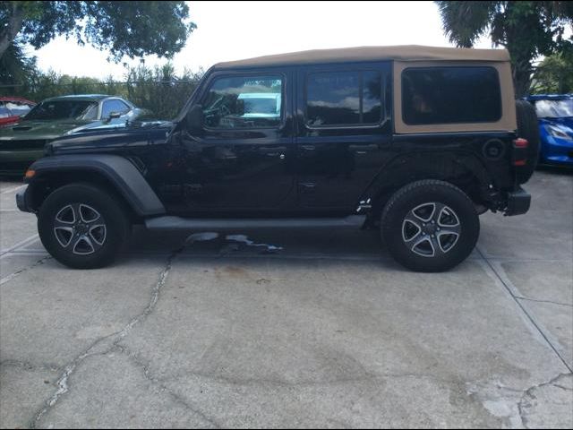 2020 Jeep Wrangler Unlimited Black and Tan