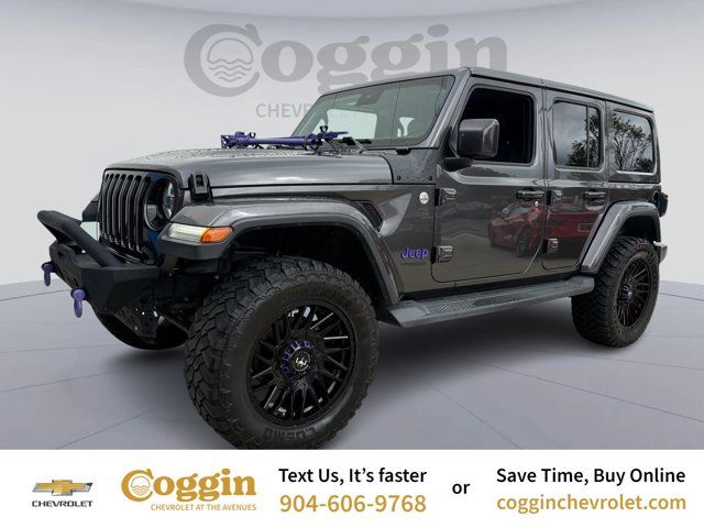 2020 Jeep Wrangler Unlimited Sahara Altitude