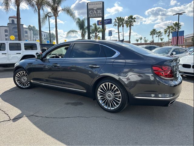 2020 Kia K900 Luxury