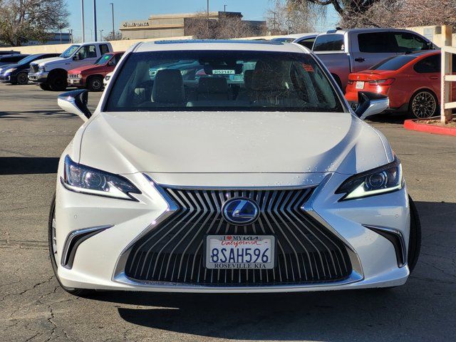 2020 Lexus ES 300h