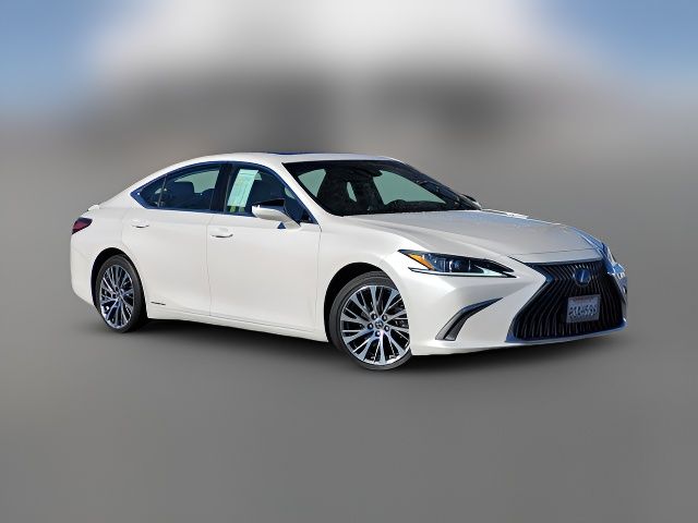 2020 Lexus ES 300h