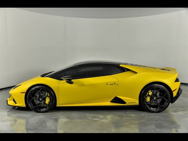 2020 Lamborghini Huracan EVO Base