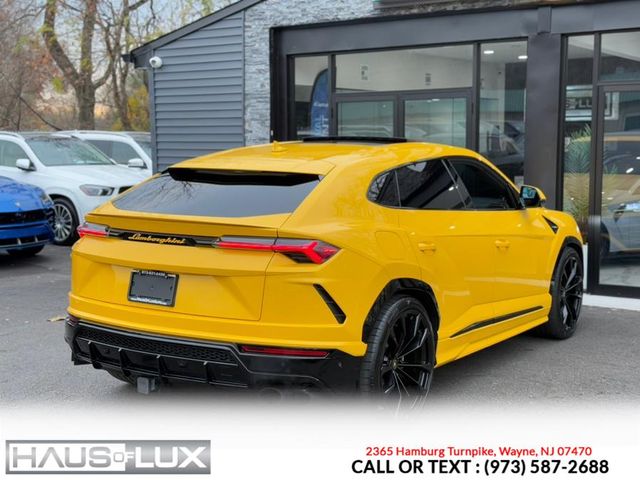 2020 Lamborghini Urus Base