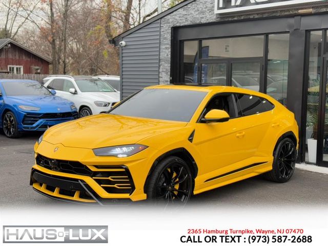 2020 Lamborghini Urus Base