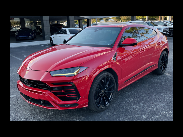 2020 Lamborghini Urus Base