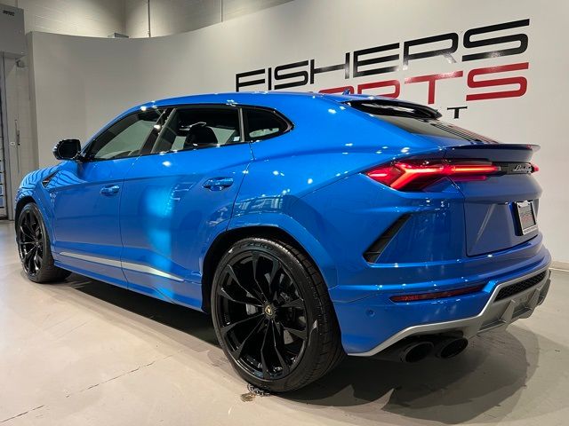 2020 Lamborghini Urus Base