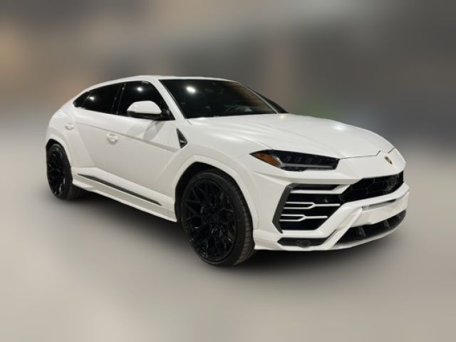 2020 Lamborghini Urus Base