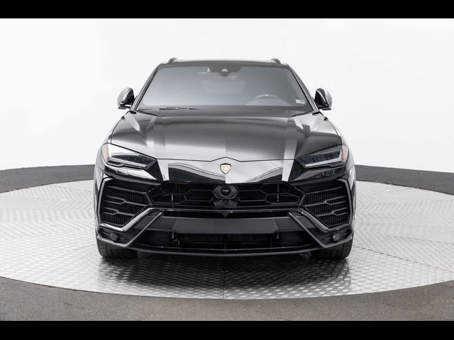2020 Lamborghini Urus Base