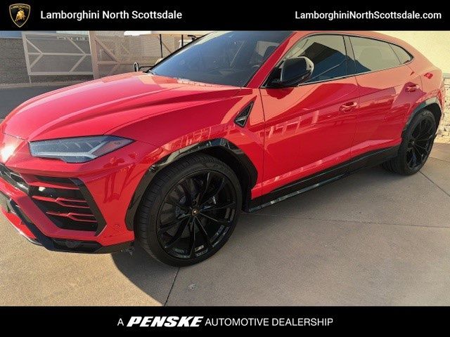 2020 Lamborghini Urus Base