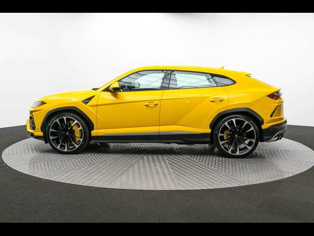 2020 Lamborghini Urus Base