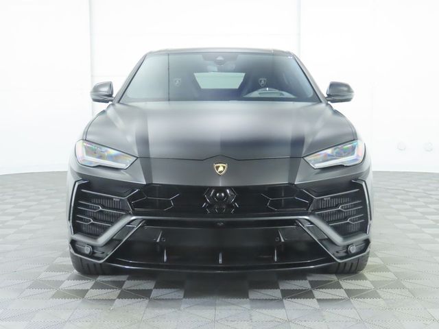 2020 Lamborghini Urus Base