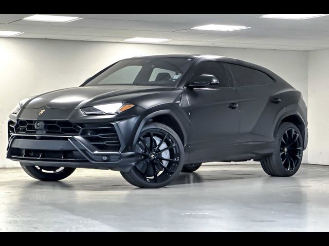 2020 Lamborghini Urus Base