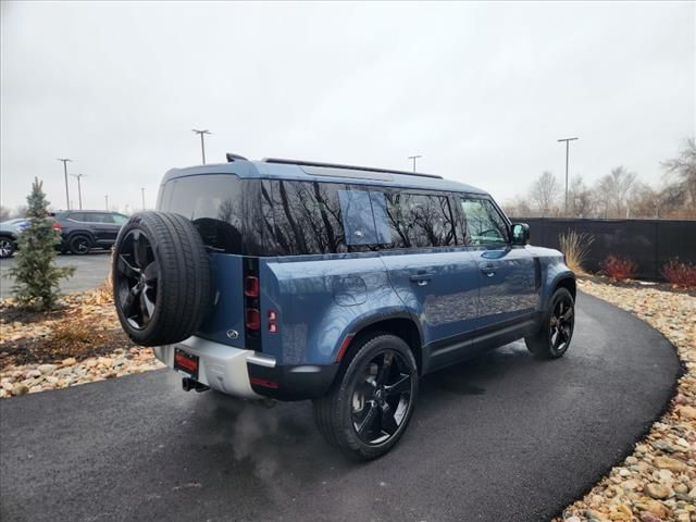 2020 Land Rover Defender SE