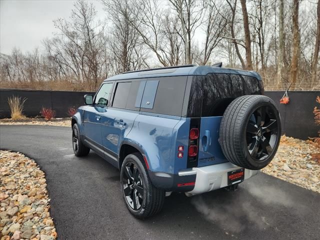 2020 Land Rover Defender SE