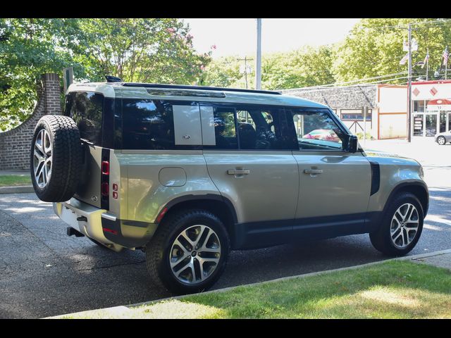 2020 Land Rover Defender SE