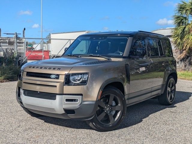 2020 Land Rover Defender SE