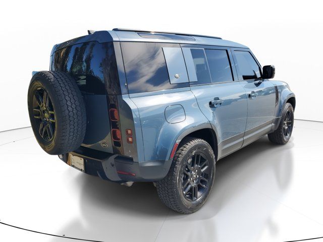 2020 Land Rover Defender SE