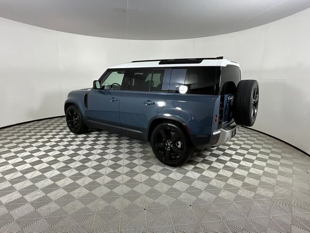 2020 Land Rover Defender SE