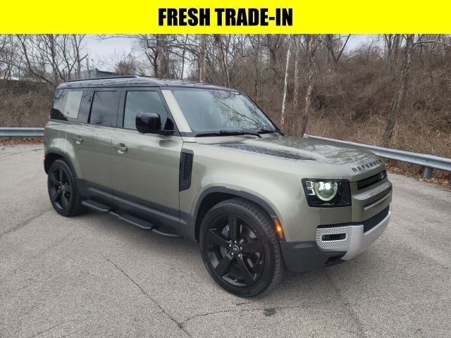 2020 Land Rover Defender SE