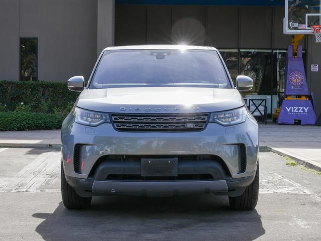 2020 Land Rover Discovery SE