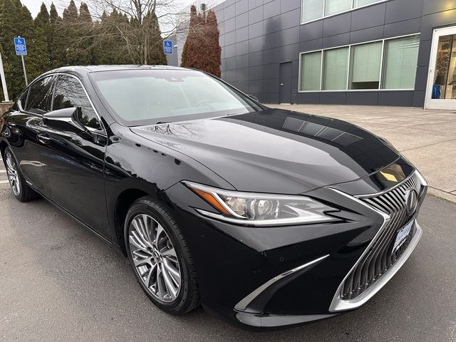 2020 Lexus ES 300h