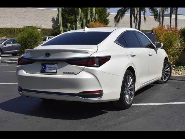 2020 Lexus ES 300h