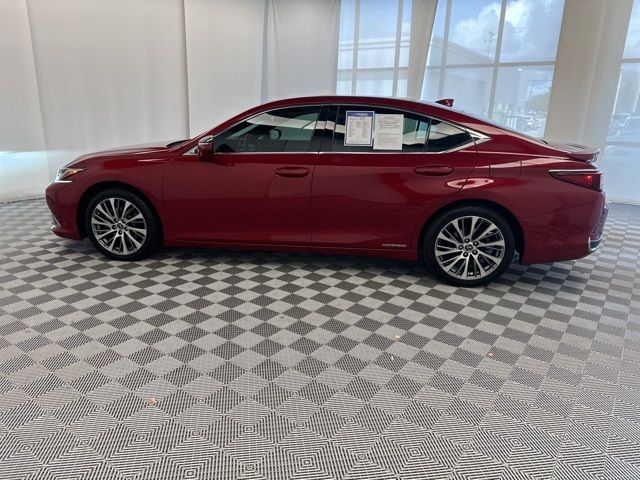 2020 Lexus ES 300h