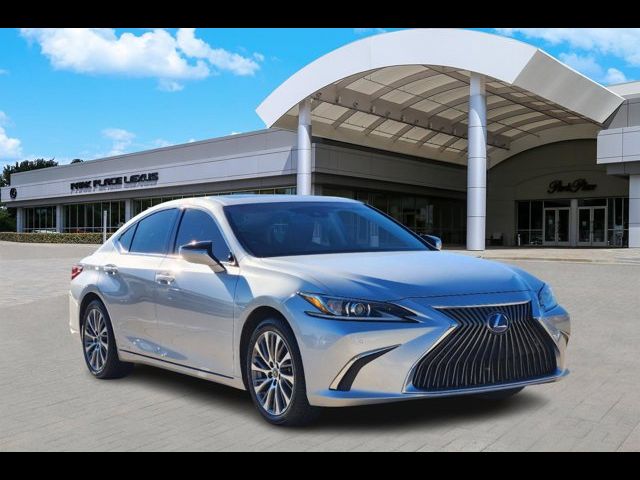 2020 Lexus ES 300h