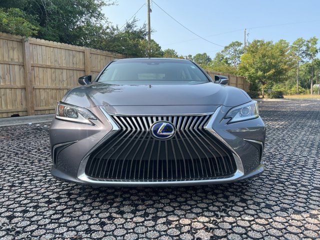 2020 Lexus ES 300h