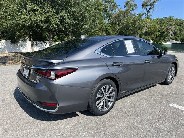 2020 Lexus ES 300h