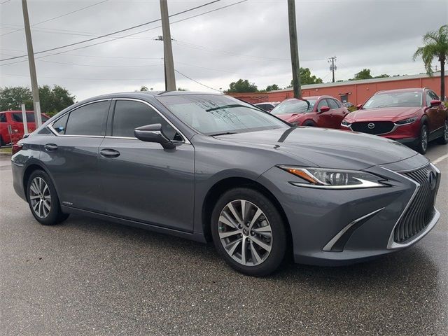 2020 Lexus ES 300h