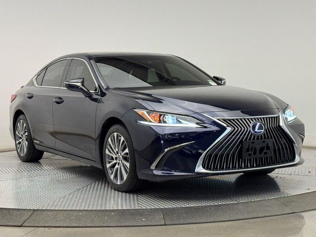 2020 Lexus ES 300h