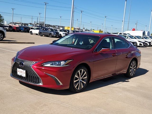 2020 Lexus ES 300h